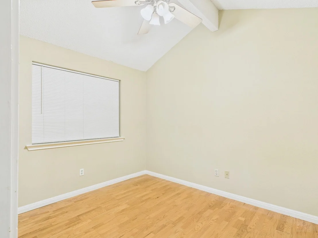 Photo of 14405 Tiffer LN
