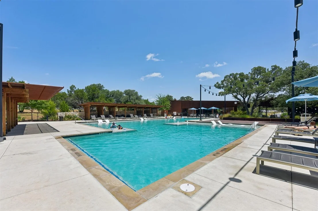 Photo of 240 Diamondback DR