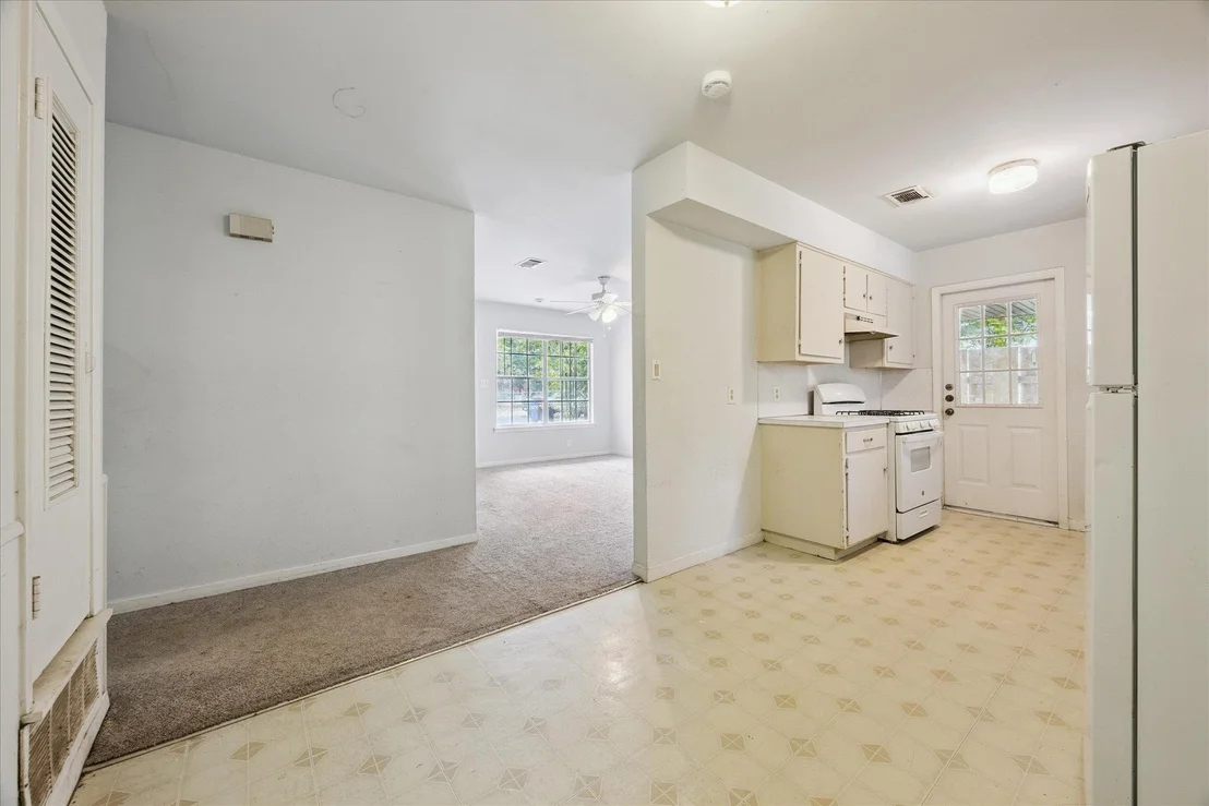 Photo of 402 Bramble DR