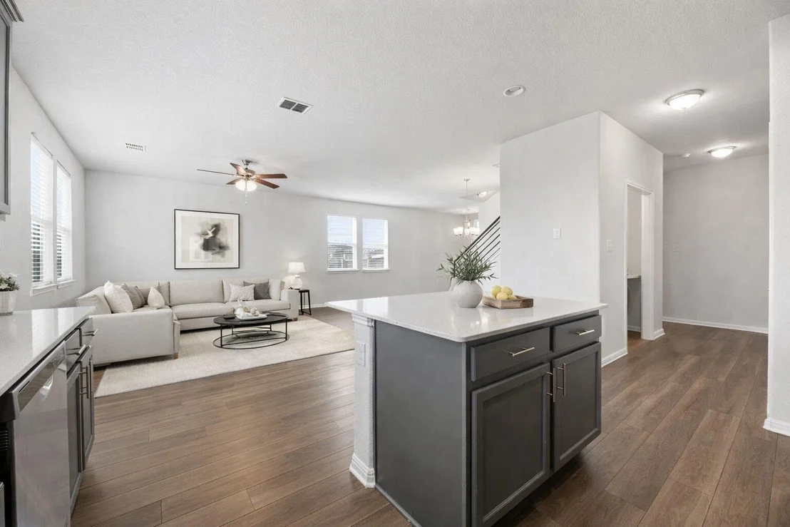 Photo of 211 Silver Glen DR
