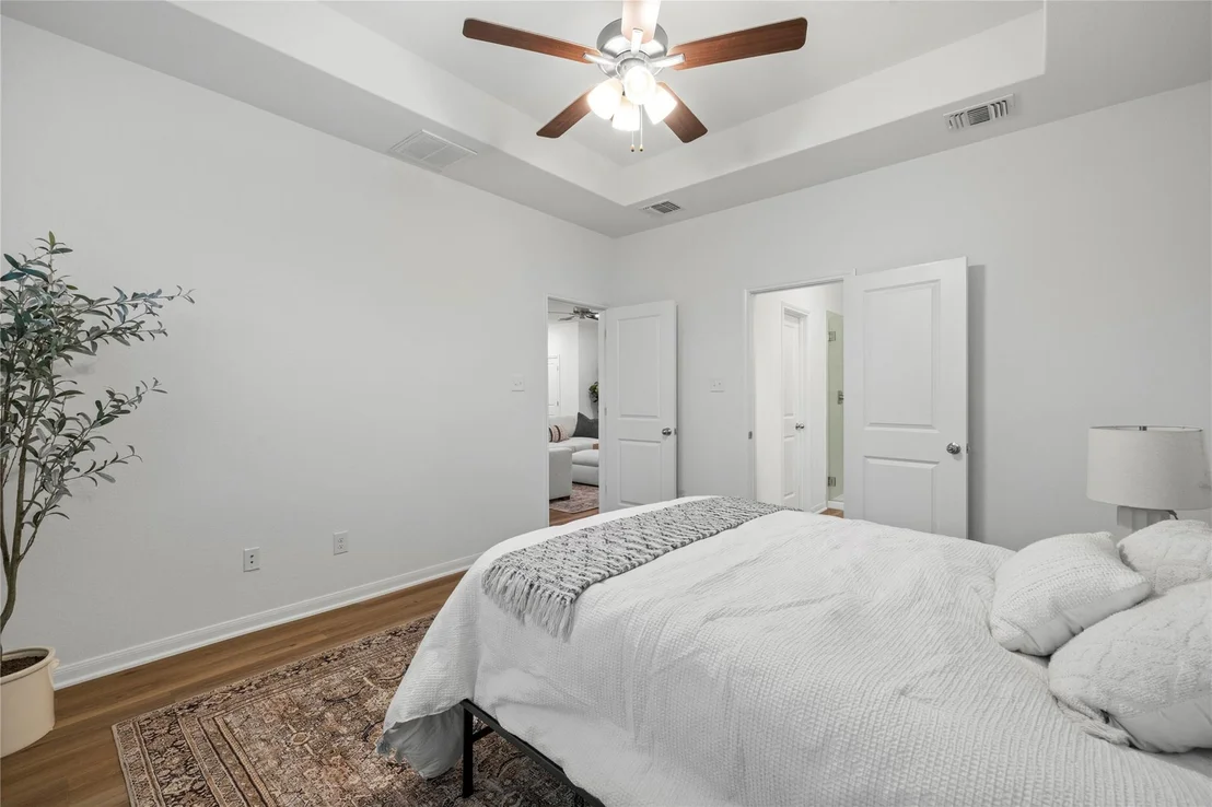 Photo of 8114 Timber Hollow LN