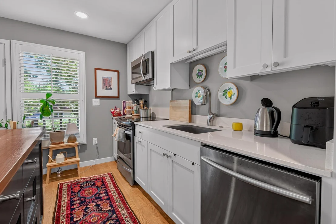 Photo of 4214 Sinclair Ave