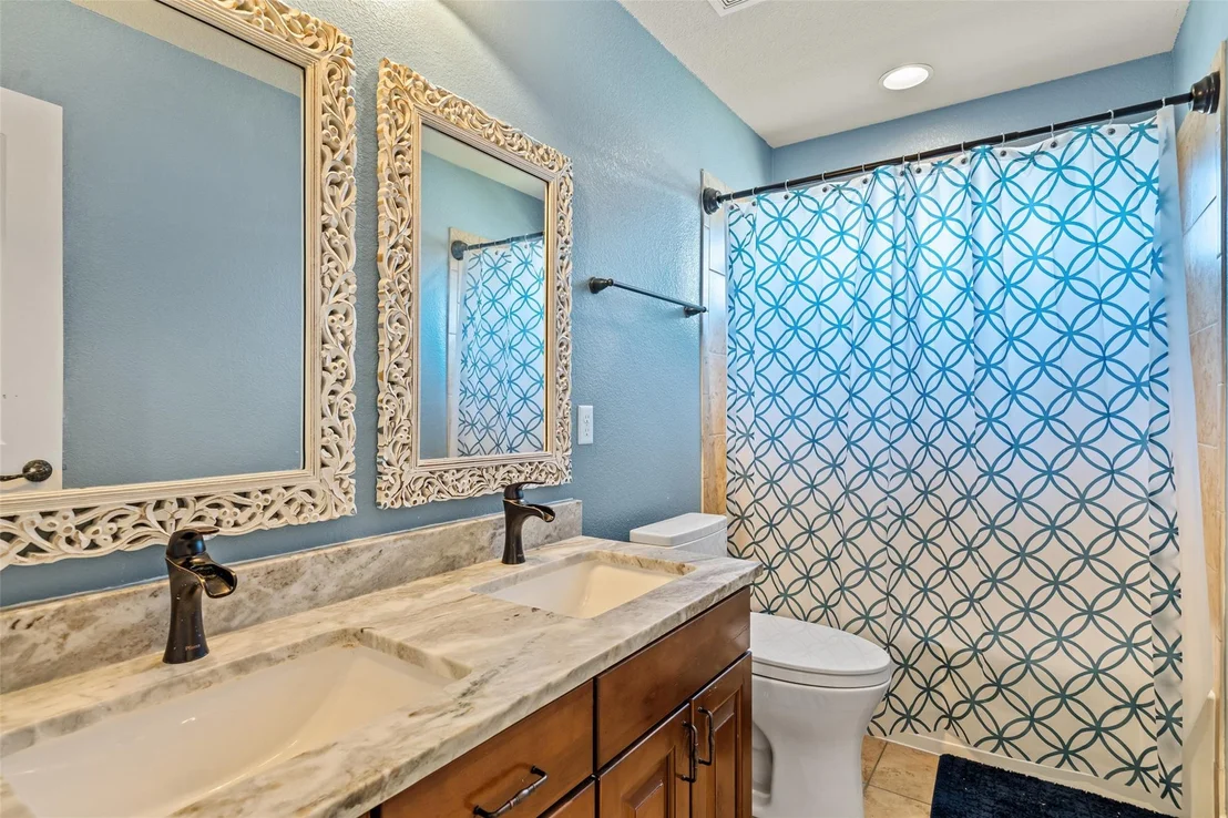 Photo of 302 Bellagio DR