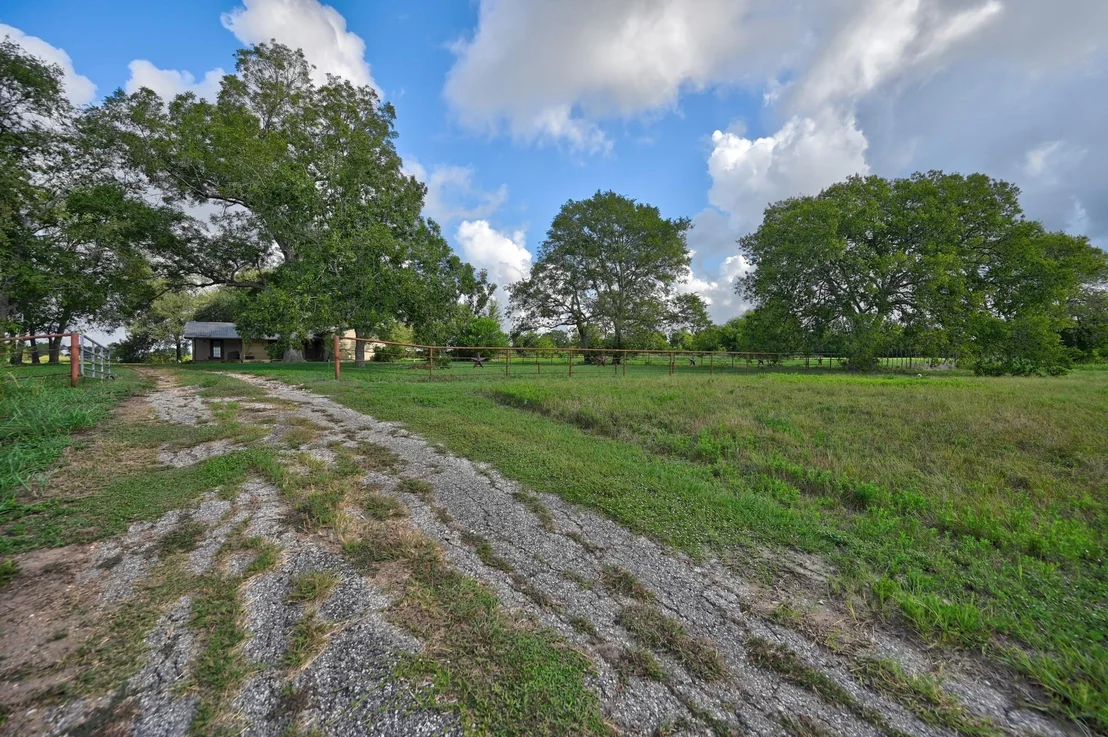 Photo of 15650 Highway 290 Highway W