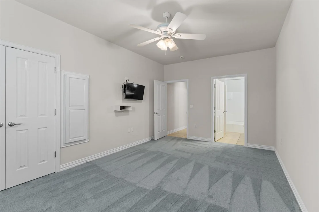 Photo of 106 Angelina CV