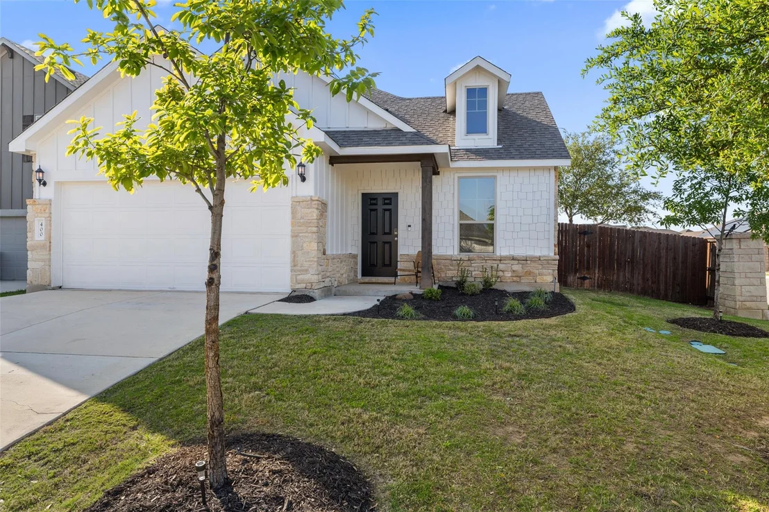 Photo of 400 Perryville LOOP