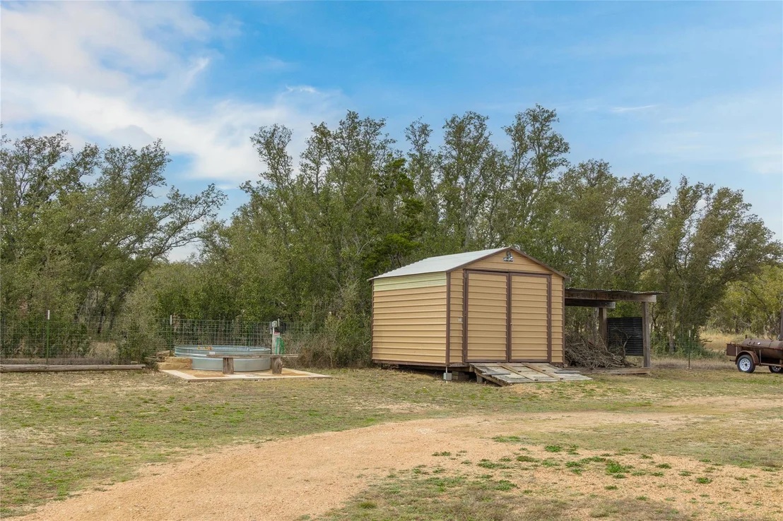 Photo of 165 County Road 412