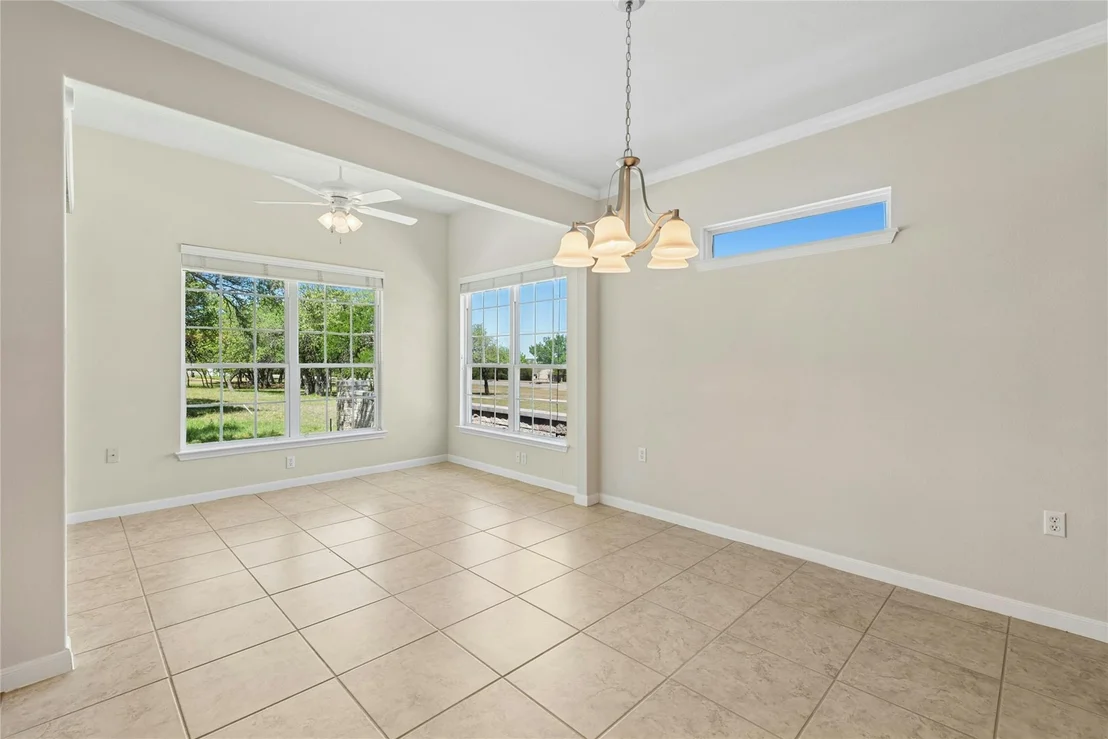 Photo of 405 Fieldstone DR