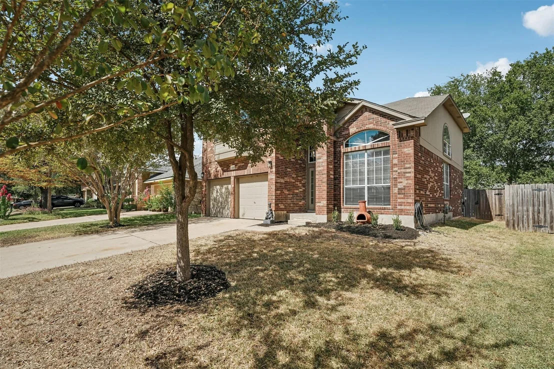 Photo of 1110 Blue Fox DR