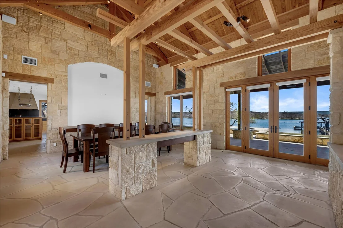 Photo of 118 Mountain View CIR
