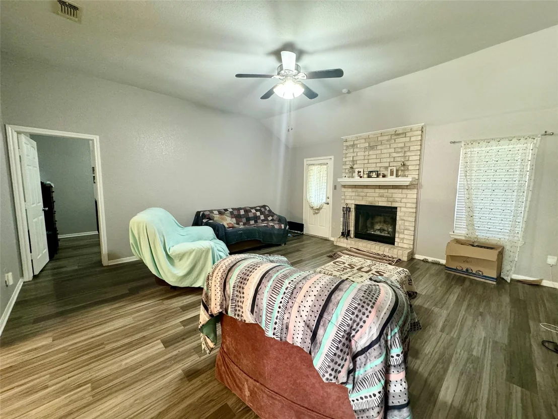 Photo of 913 Filly LN