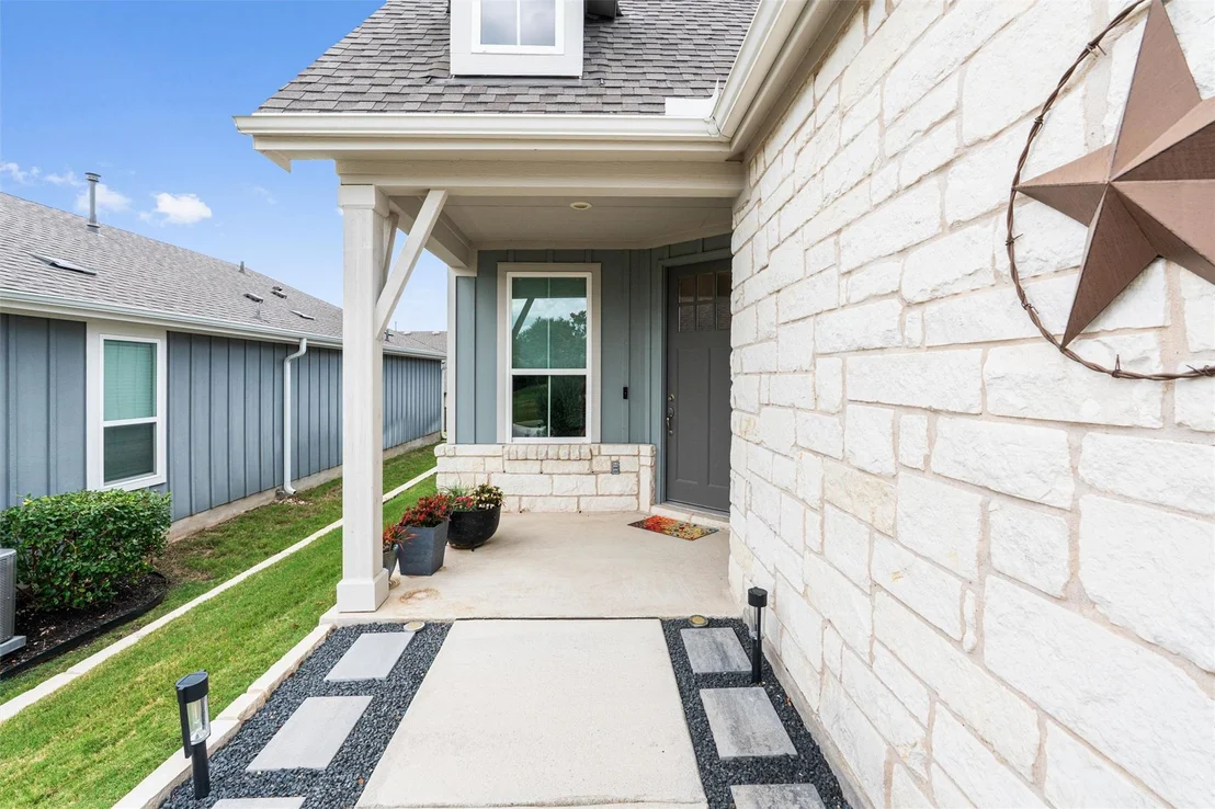 Photo of 706 Kitty Hawk RD