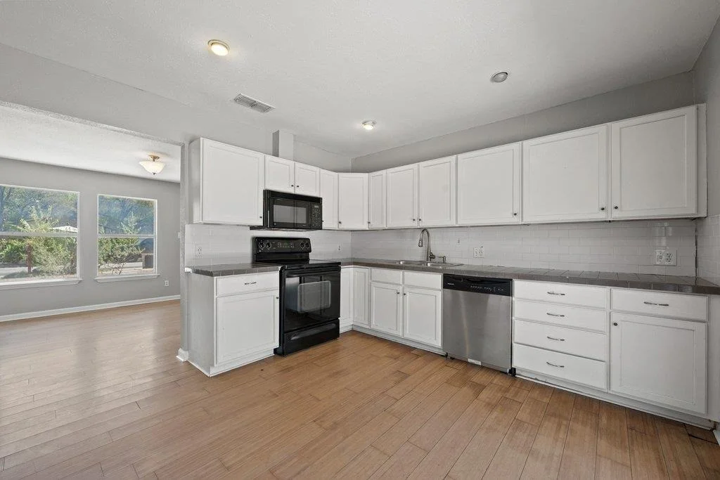 Photo of 1304 Lily TER