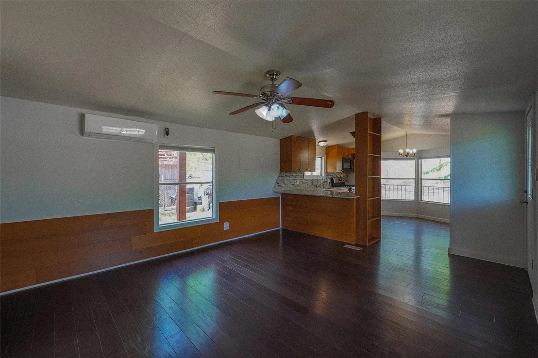 Photo of 155 5th ST