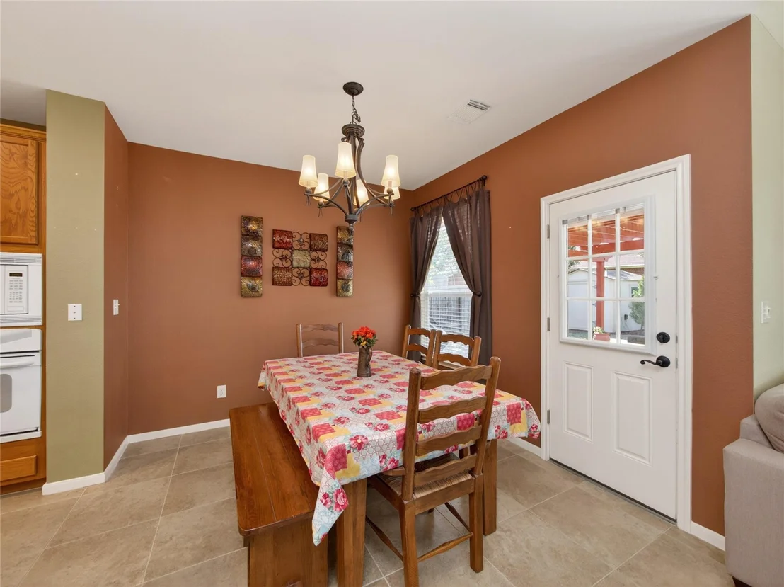 Photo of 2913 Clinton PL