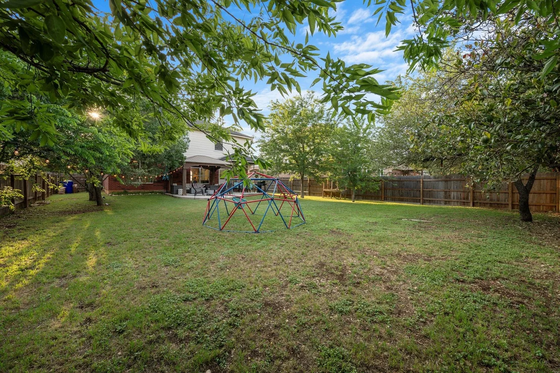 Photo of 2208 Barnett DR