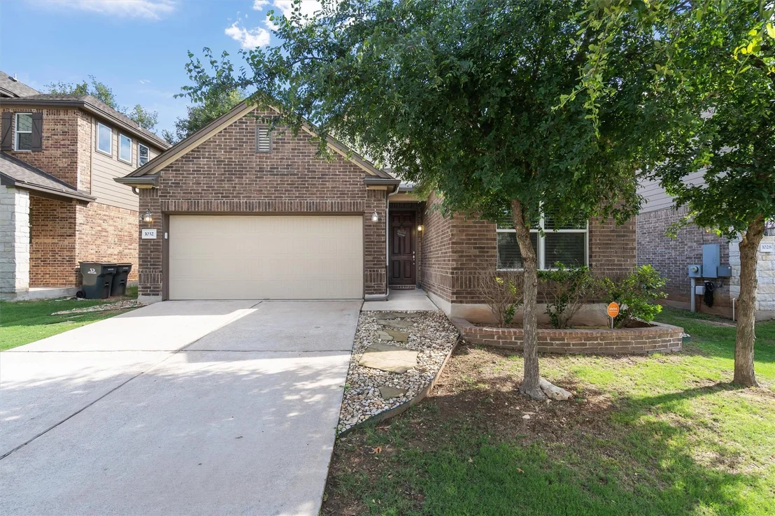 Photo of 1032 Clove Hitch DR