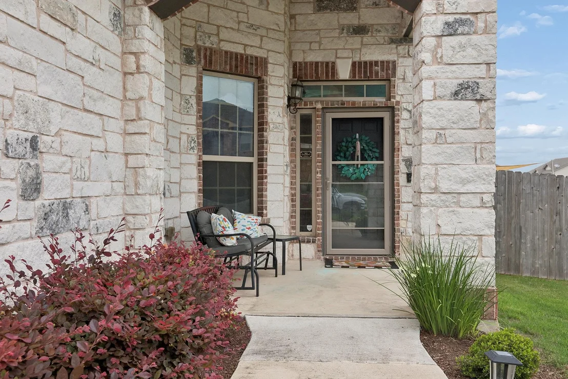 Photo of 732 Manzano LN