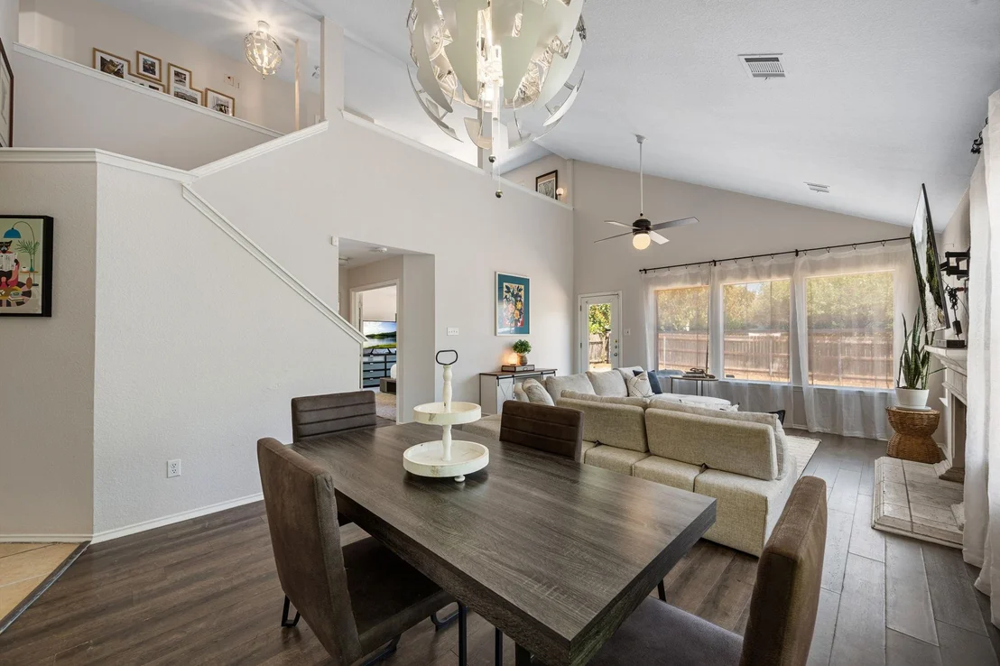 Photo of 1606 Academy PL