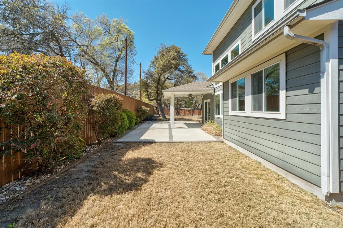 Photo of 7207 Albert RD