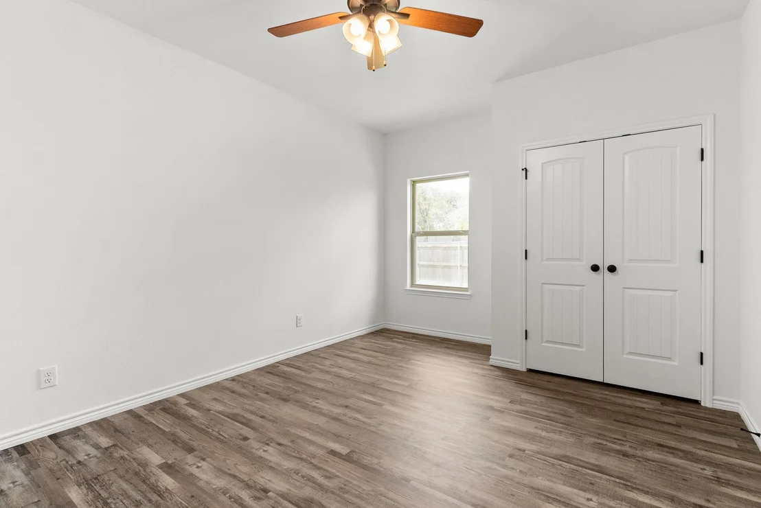 Photo of 828 Elijah LN