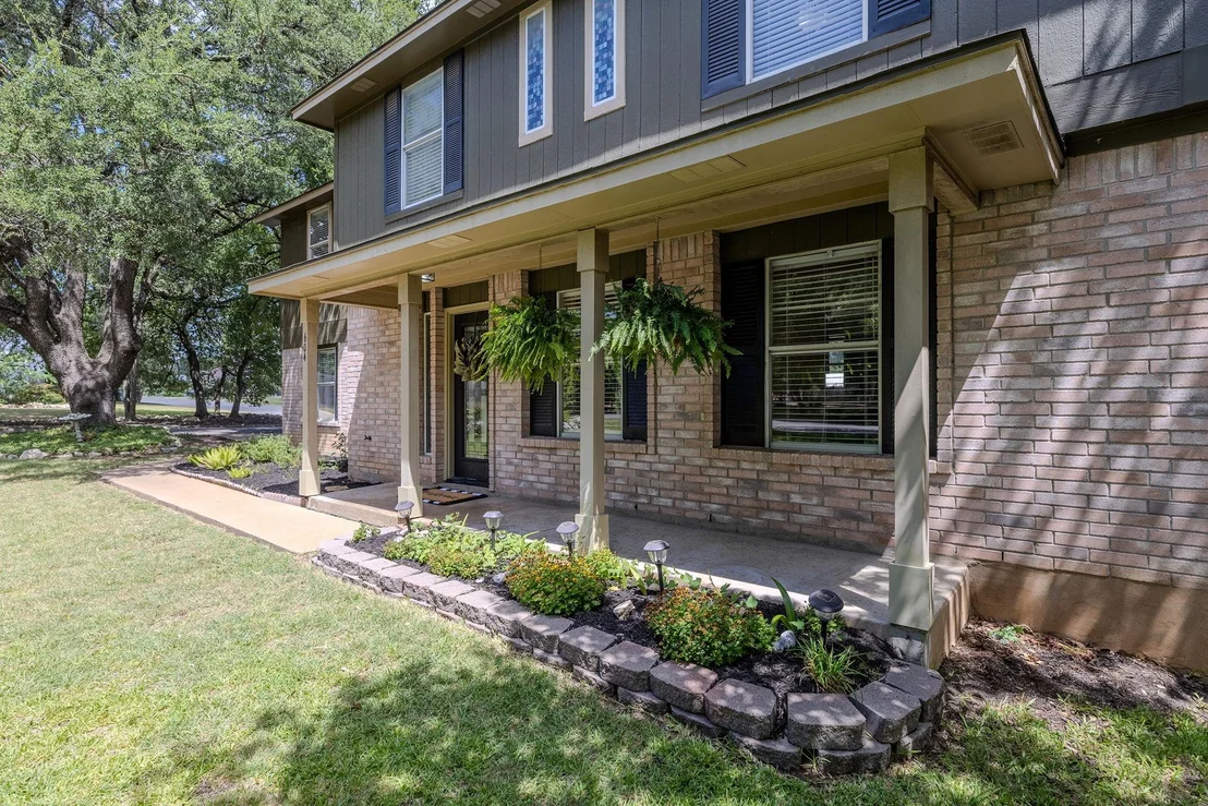 Photo of 604 Post Oak CIR