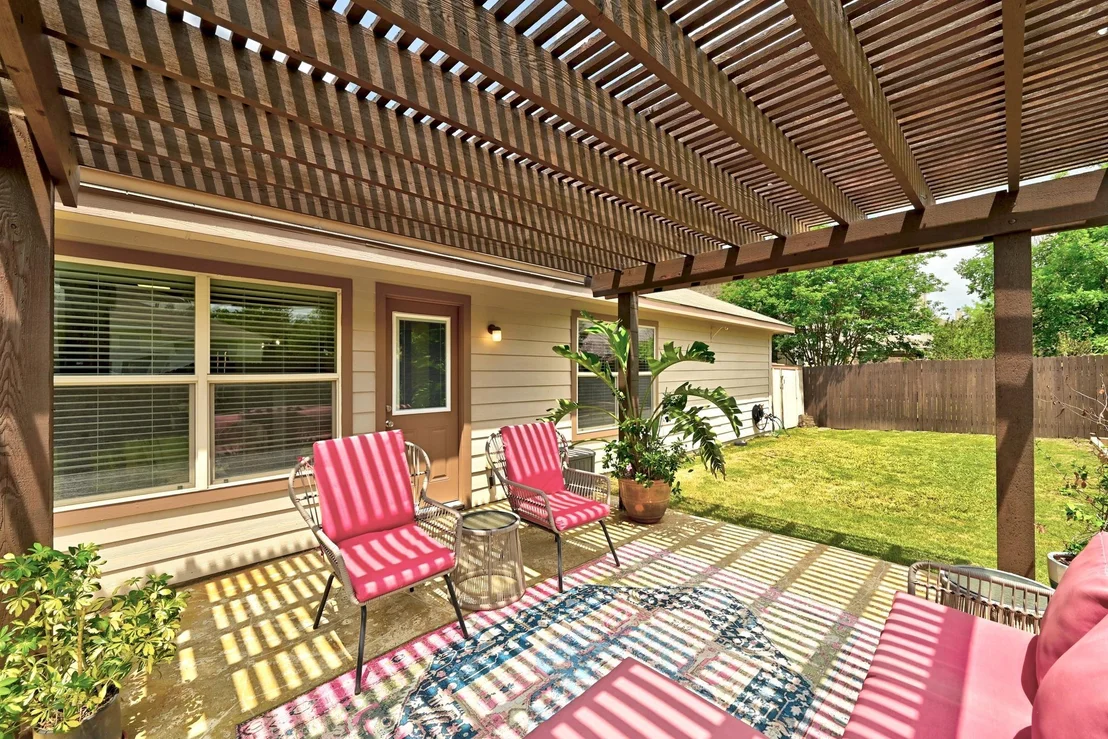 Photo of 184 Coral Stone TRL