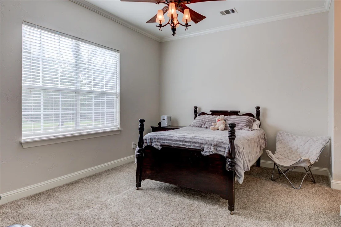 Photo of 185 Ware DR