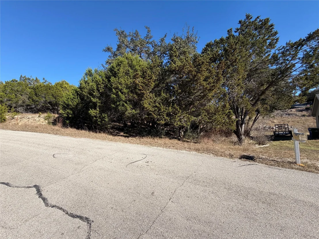 Photo of 5001 Arrowhead DR