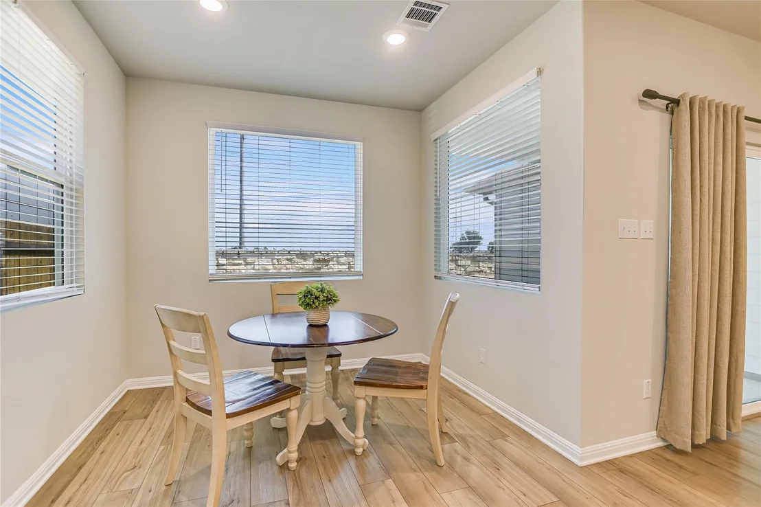 Photo of 1003 Gray Fox LOOP