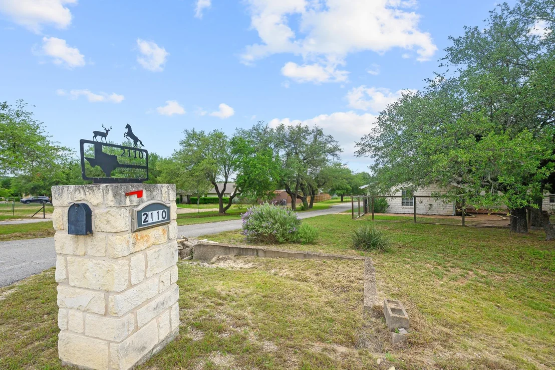 Photo of 2110 Spring Valley DR