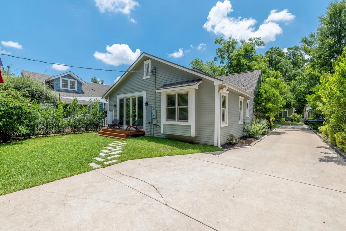 Photo of 4206 Sinclair Ave