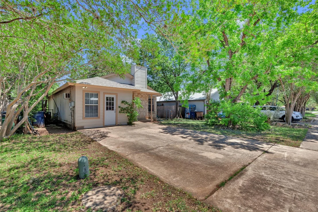 Photo of 9613 Curlew DR