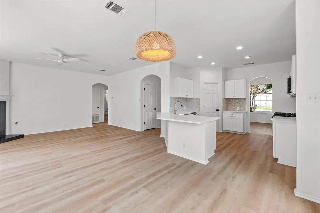 Photo of 6033 Almelo DR