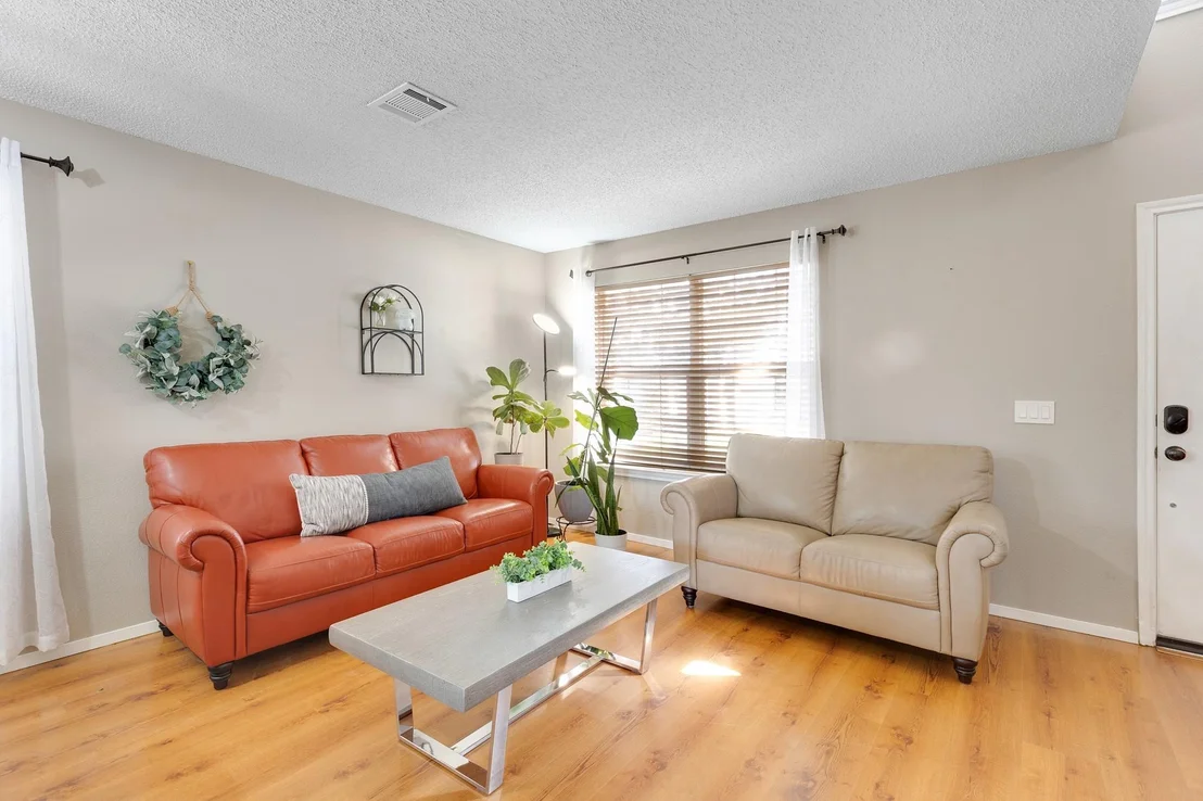 Photo of 2140 Coats CIR