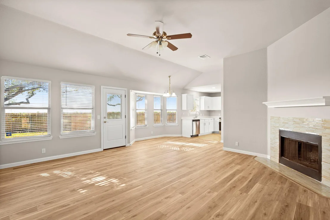 Photo of 106 Mockingbird CV