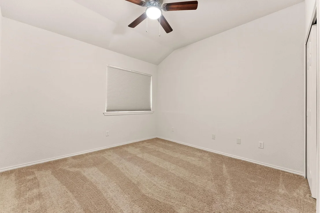 Photo of 2201 Calumet DR