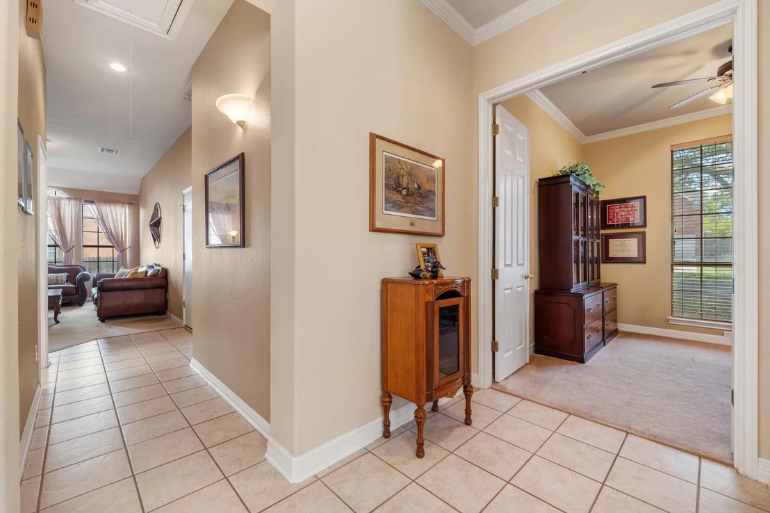 Photo of 15016 Thatcher DR