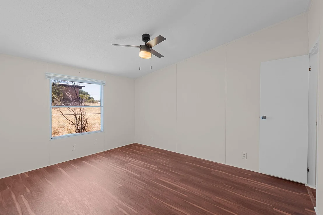 Photo of 821 Ranch Road 261