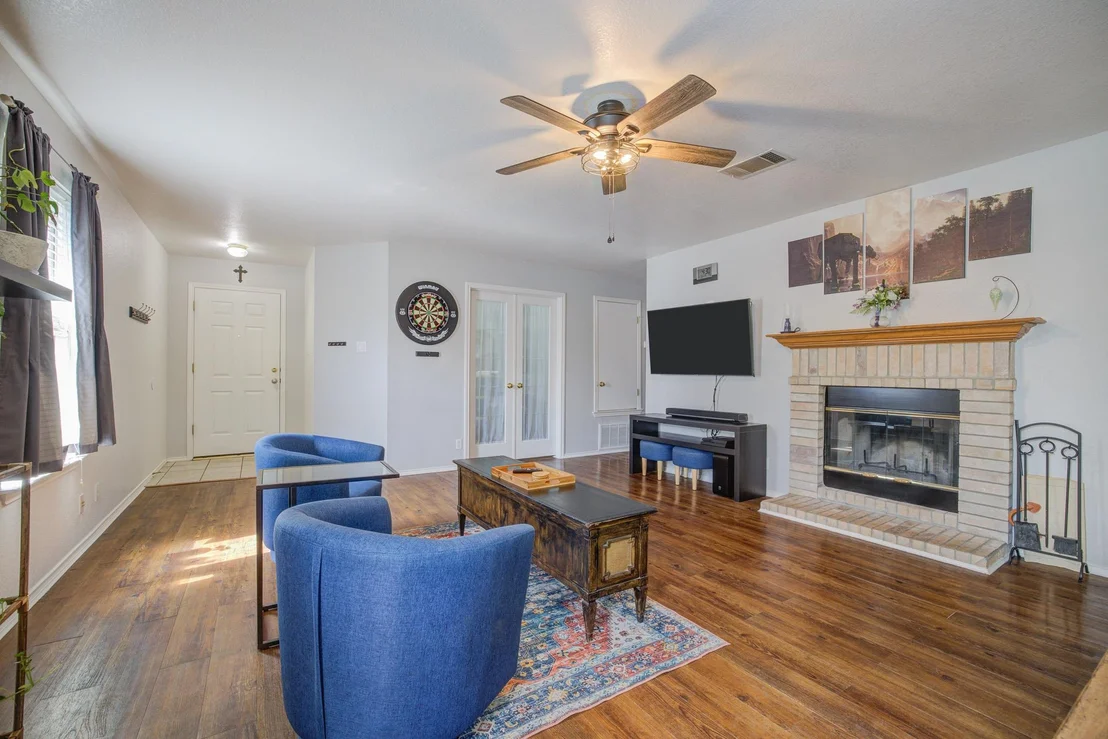 Photo of 202 McCarthur DR
