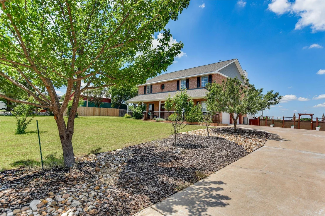 Photo of 131 High Gabriel DR