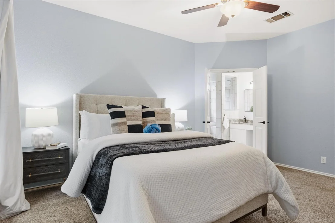 Photo of 403 Paint Brush CIR