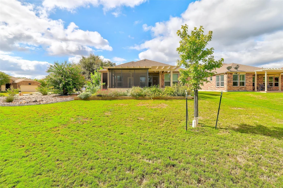 Photo of 2 Acacia WAY