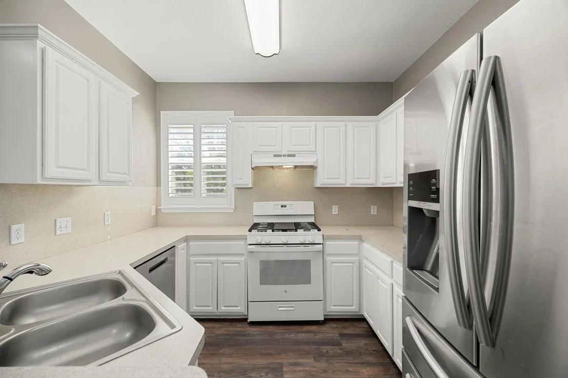 Photo of 4805 Louis Ave