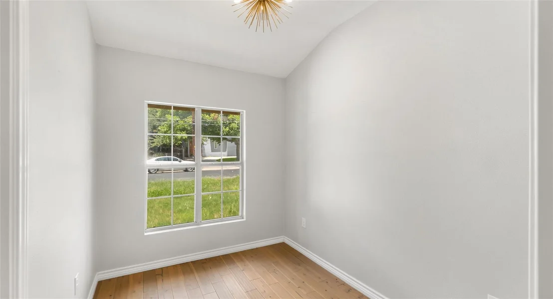 Photo of 1007 Payne Ave