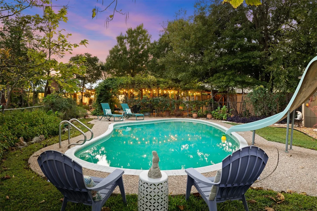 Photo of 2400 Rustic Oak LN