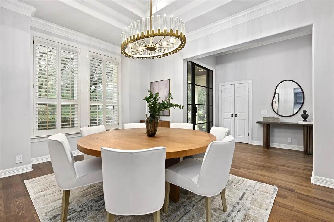 Photo of 2704 Regents PARK