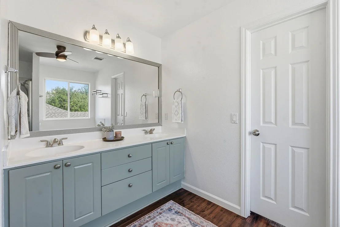 Photo of 2310 Eleanor WAY