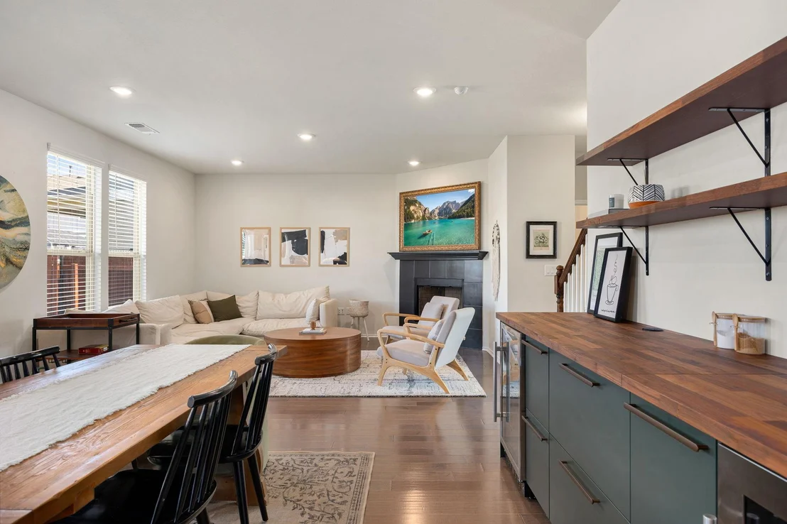 Photo of 6808 Ellsworth WALK
