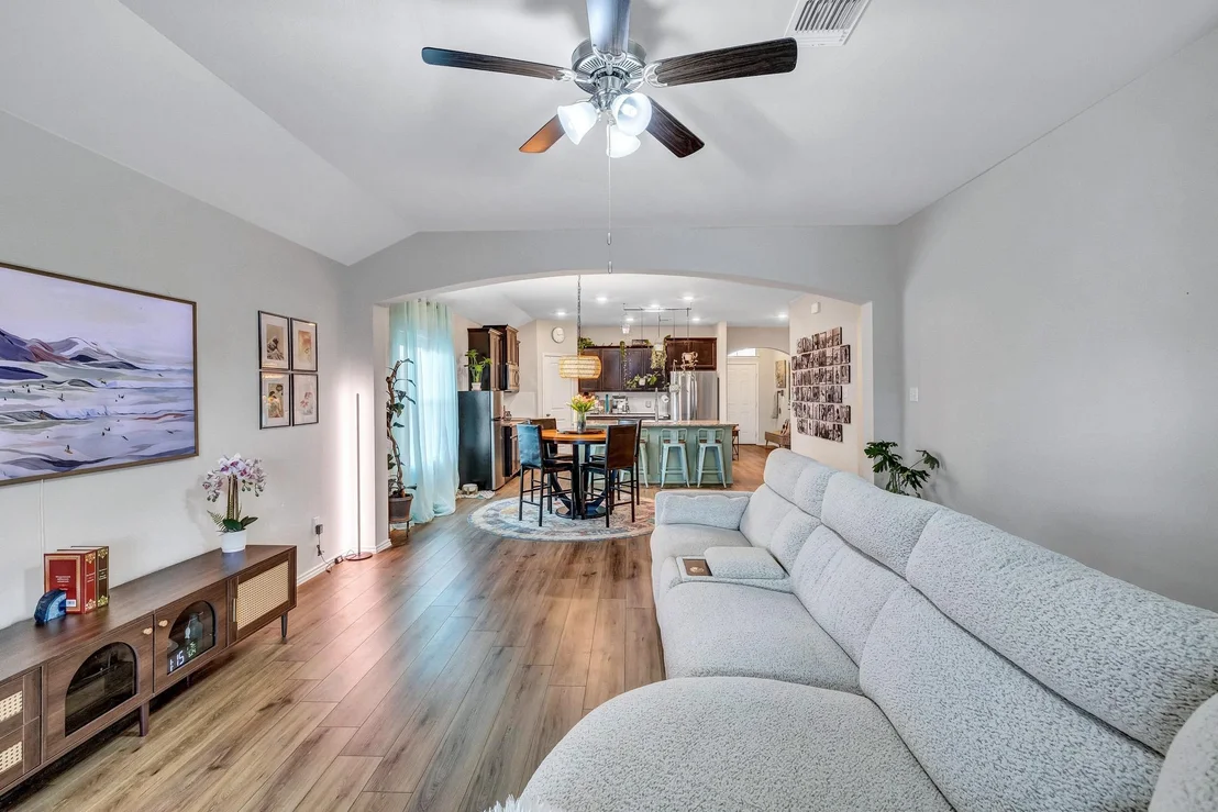 Photo of 1904 T H Johnson DR